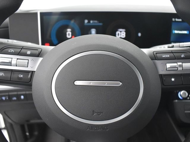 Used 2025 Hyundai Santa Cruz SE FWD image 12