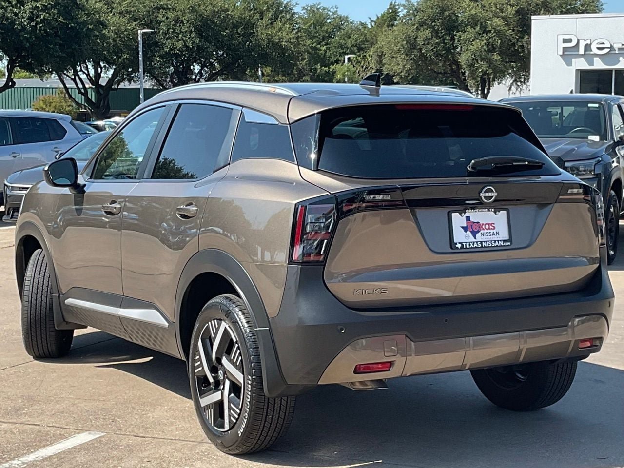 Certified 2026 Nissan Kicks SV FWD image 6