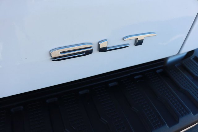 Used 2024 GMC Sierra 1500 SLT image 6