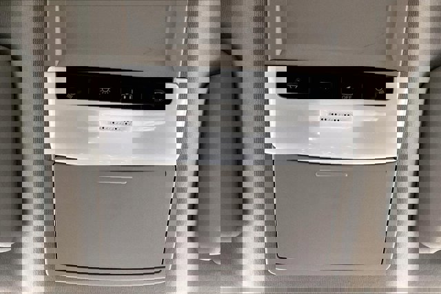 Used 2025 Nissan Sentra S image 35