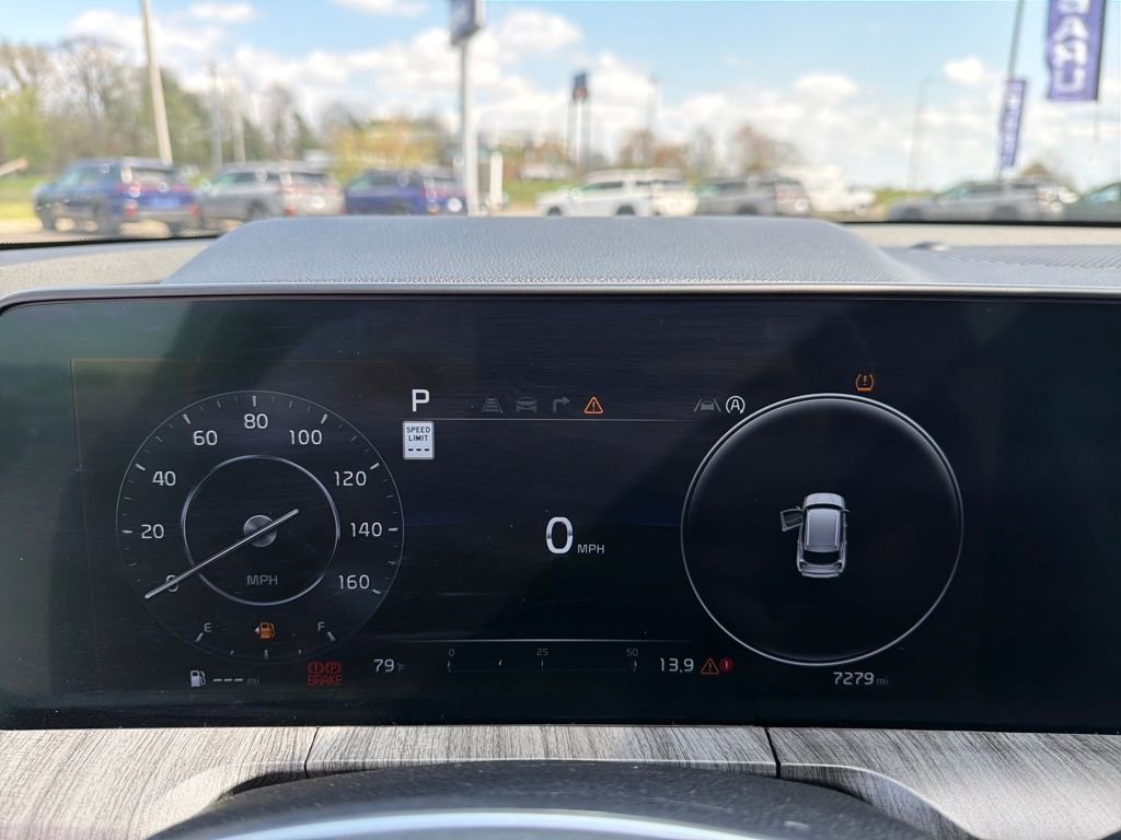 Used 2025 Kia Telluride SX image 17