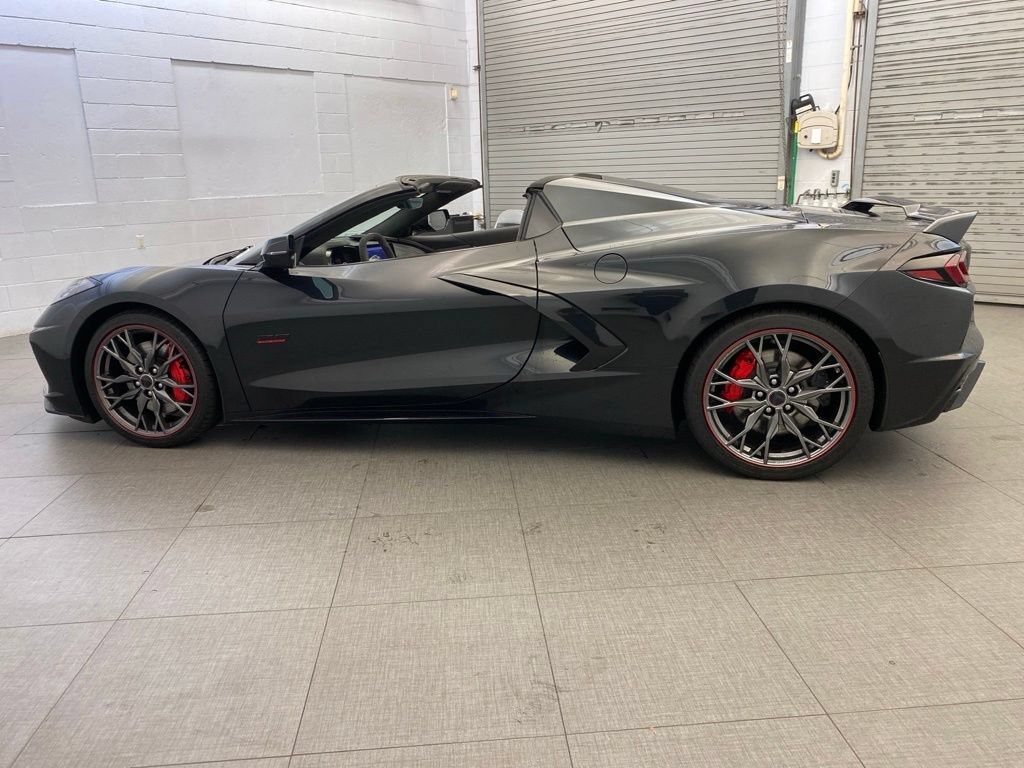 Used 2023 Chevrolet Corvette Stingray Premium Conv w/ Z51 Performance Package RWD image 10