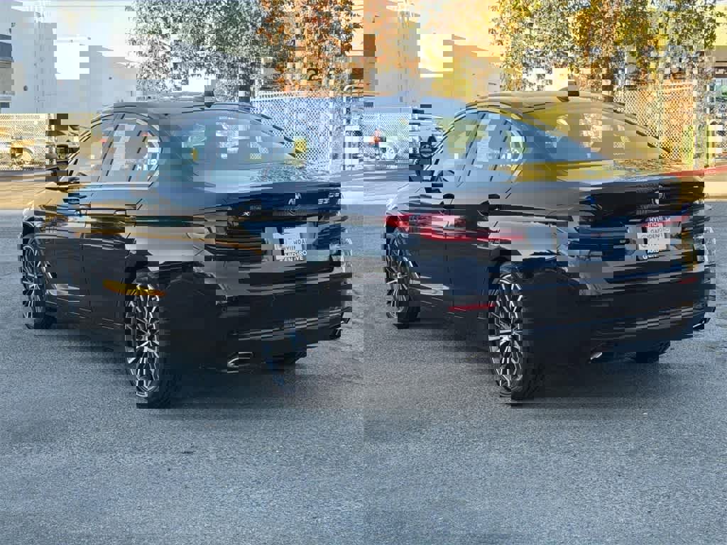 Used 2023 BMW 530e xDrive image 6