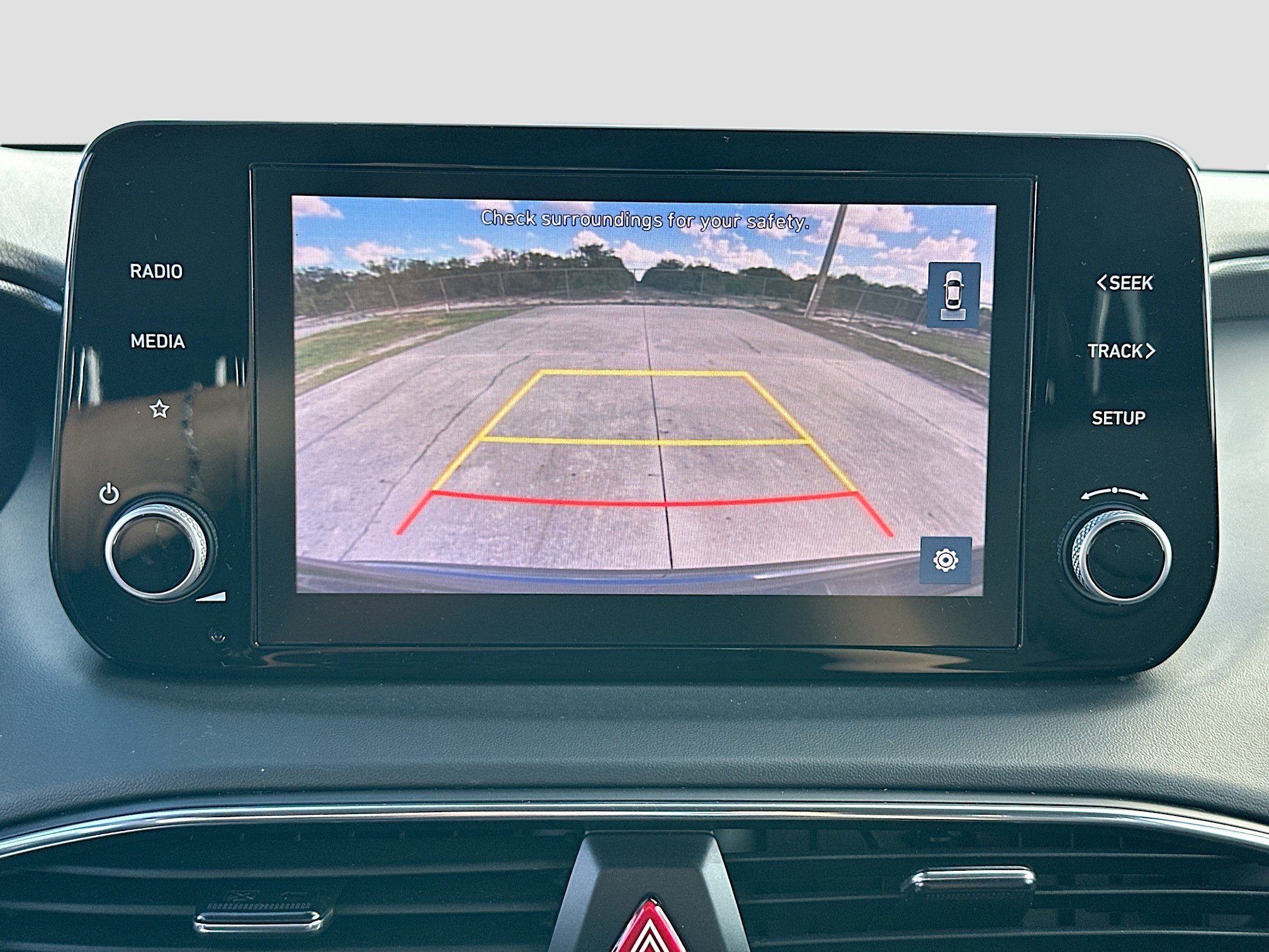 Used 2023 Hyundai Santa Fe SE image 13