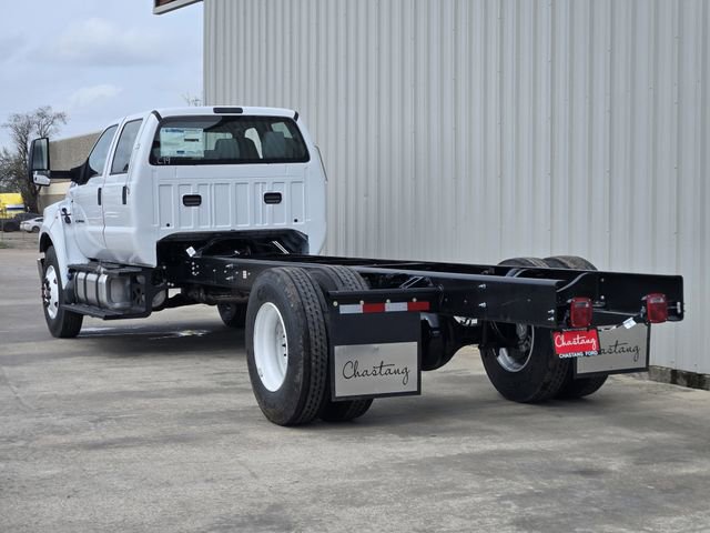New 2027 Ford F750 2WD Crew Cab Super Duty image 3