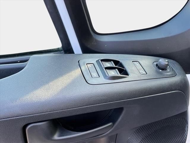 New 2025 RAM ProMaster 2500 w/ Quick Order Package 22G SLT image 11