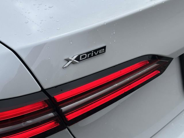 Used 2026 BMW 530i xDrive w/ Premium Package image 17