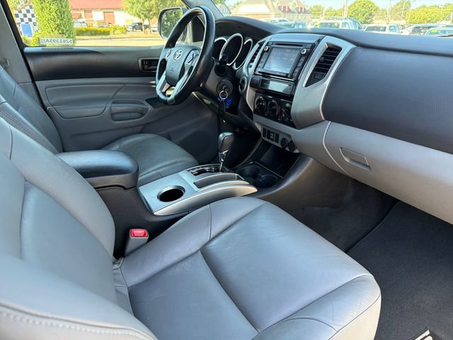 Used 2015 Toyota Tacoma 4x4 Double Cab w/ SR5 Package image 24