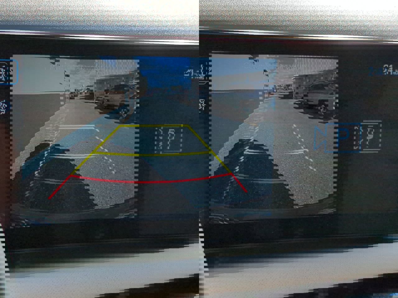 Certified 2025 Hyundai Tucson SEL image 21