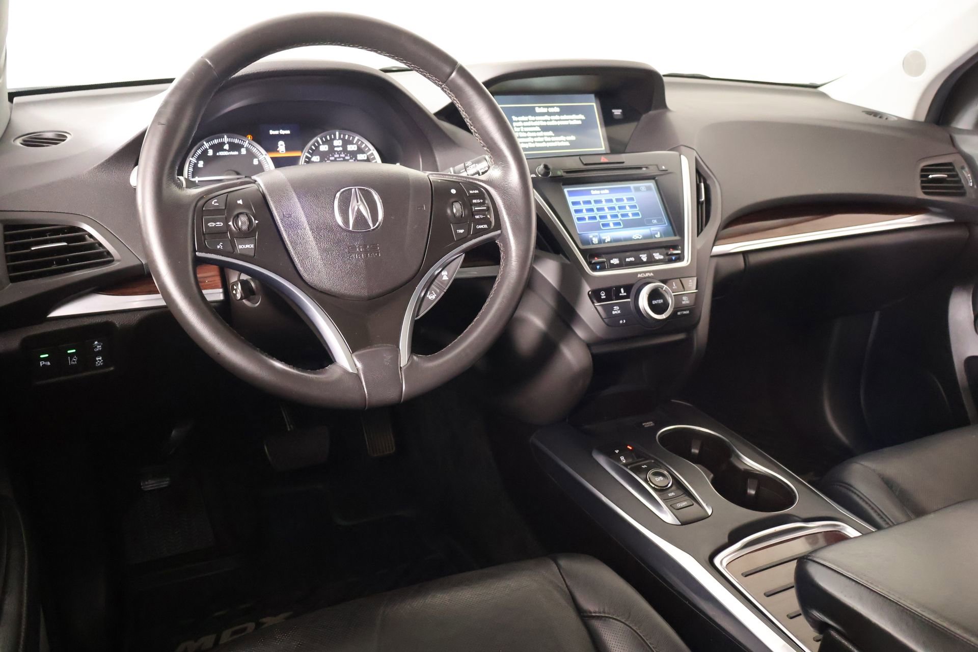 Used 2016 Acura MDX SH-AWD image 2