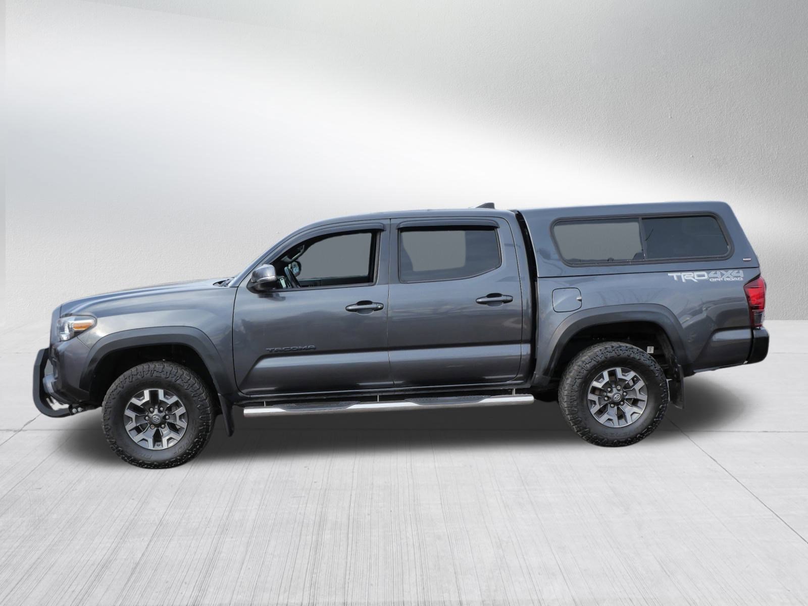 Certified 2019 Toyota Tacoma TRD Off-Road image 5