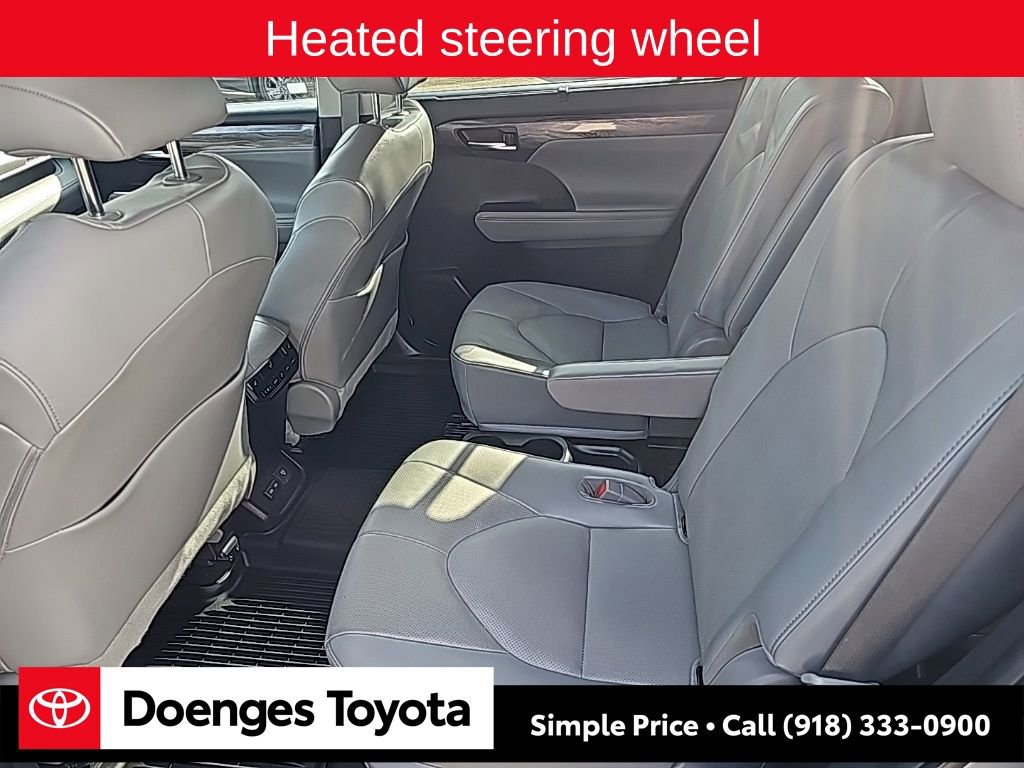Used 2022 Toyota Highlander Platinum image 13