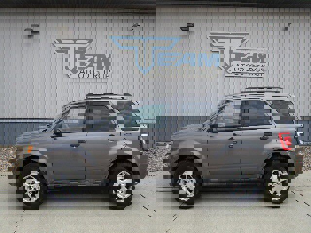 Used 2010 Ford Escape XLT image 4