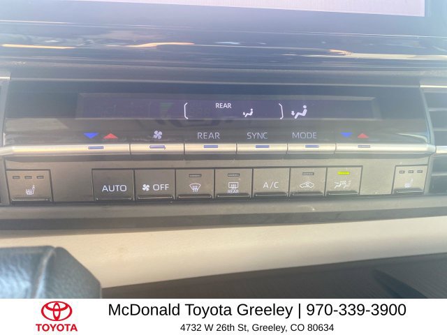 Used 2023 Toyota Sienna XLE FWD image 19