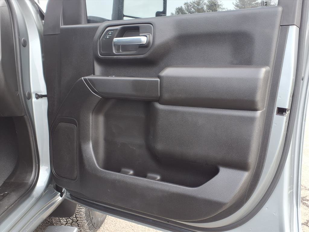 Certified 2024 Chevrolet Silverado 2500 Custom w/ Custom Value Package image 12