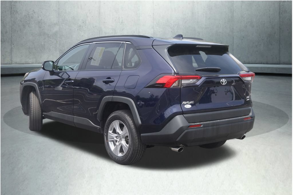 Used 2025 Toyota RAV4 XLE AWD/4WD image 17