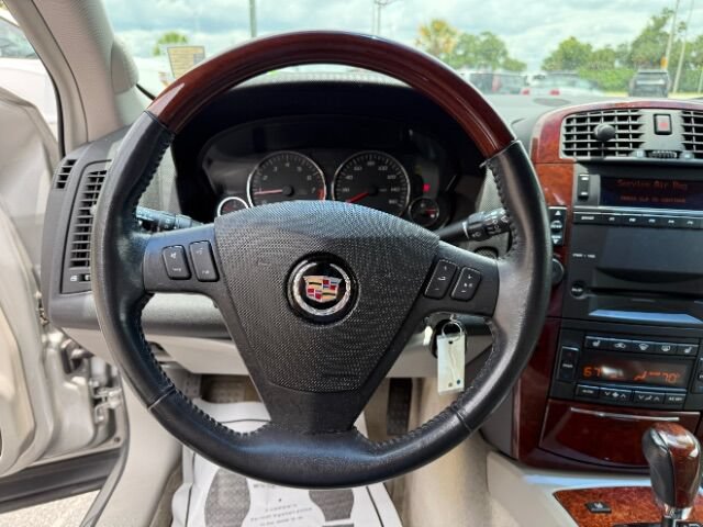 Used 2006 Cadillac SRX w/ Seating Package AWD/4WD image 17