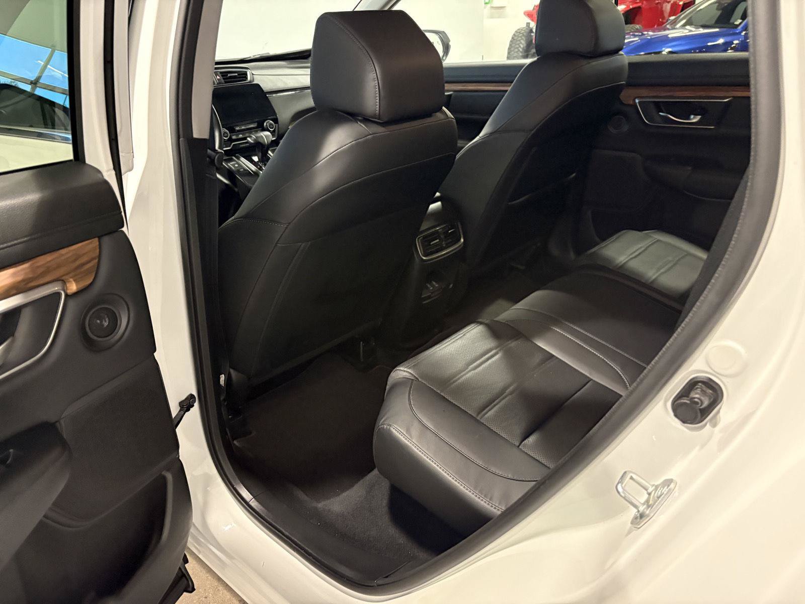 Used 2022 Honda CR-V Touring image 29