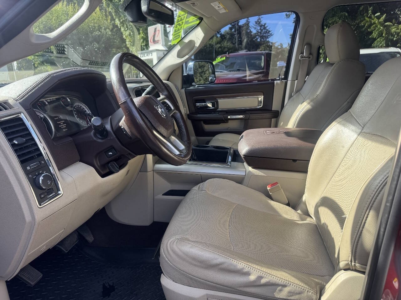 Used 2014 RAM 2500 Laramie w/ Cold Weather Group AWD/4WD image 9