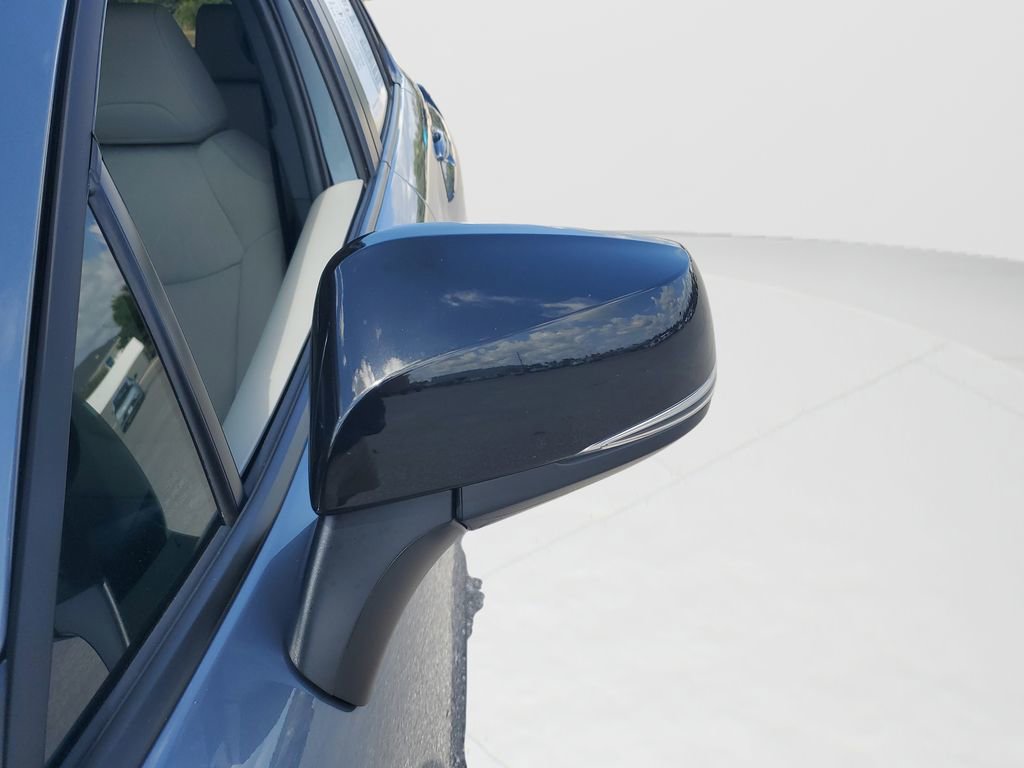 Certified 2025 Toyota Corolla Cross LE image 11