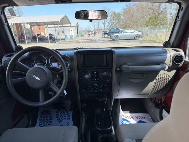 Used 2010 Jeep Wrangler Unlimited Rubicon w/ Trailer Tow Group image 18