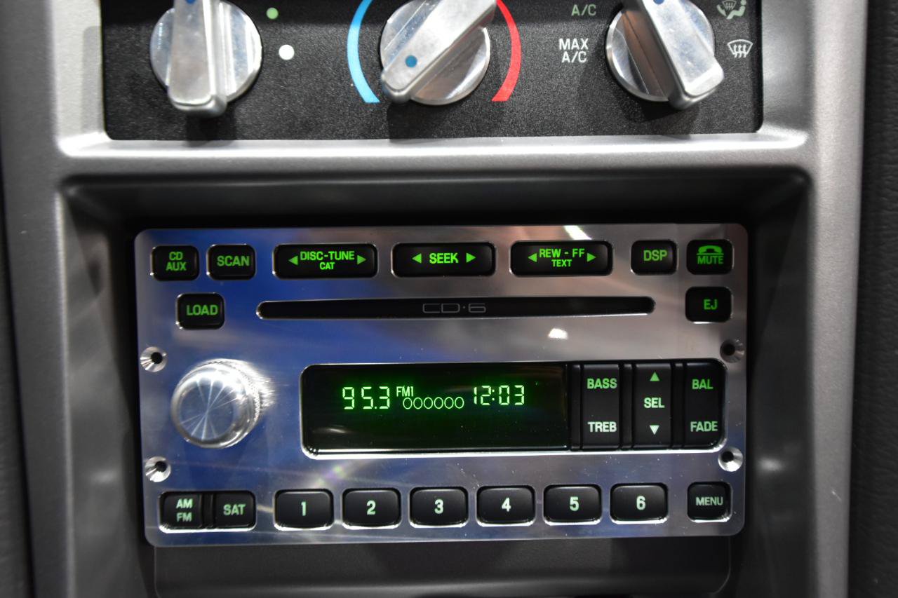Used 2004 Ford Mustang Mach 1 RWD image 26