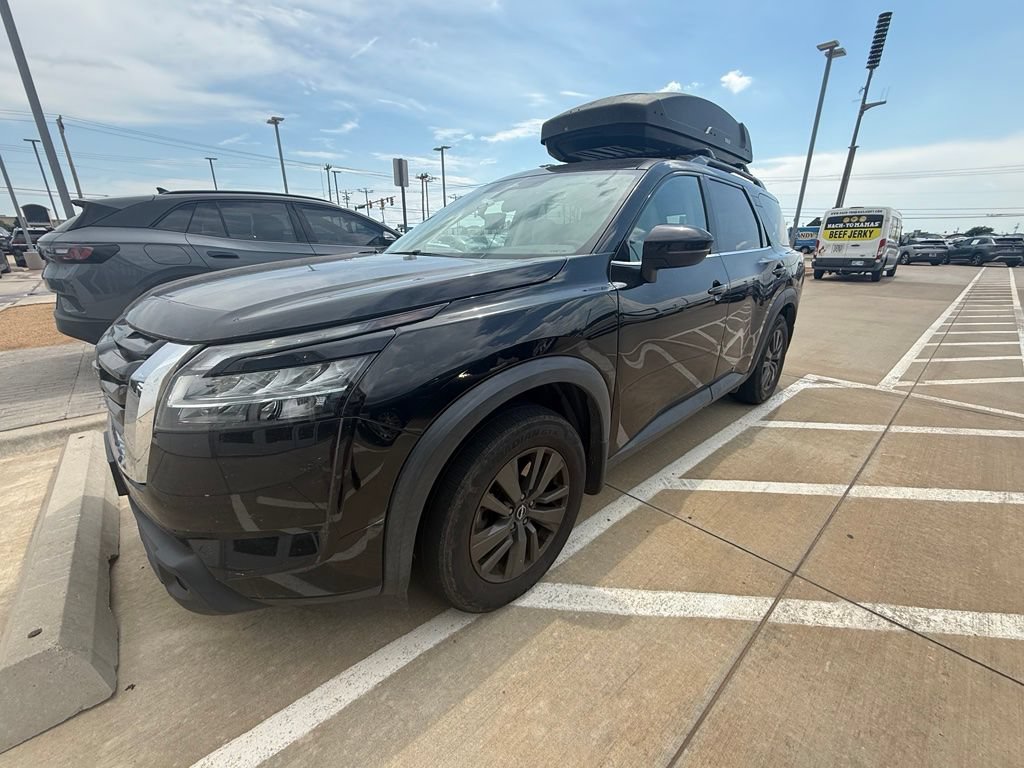 Used 2022 Nissan Pathfinder SV w/ SV Premium Package