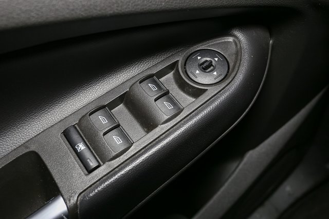 Used 2018 Ford Escape SE image 31