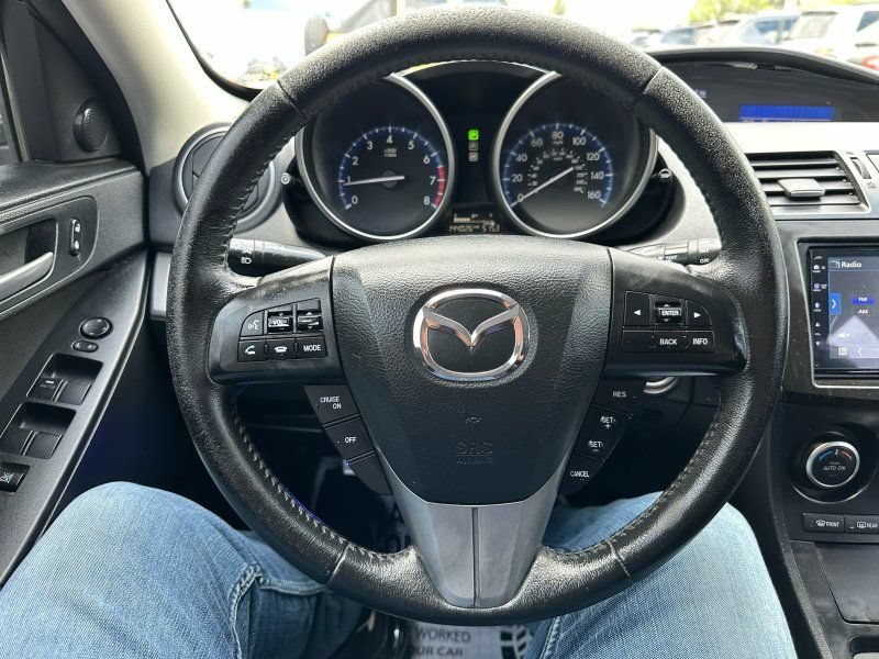 Used 2013 MAZDA MAZDA3 i Touring FWD image 15