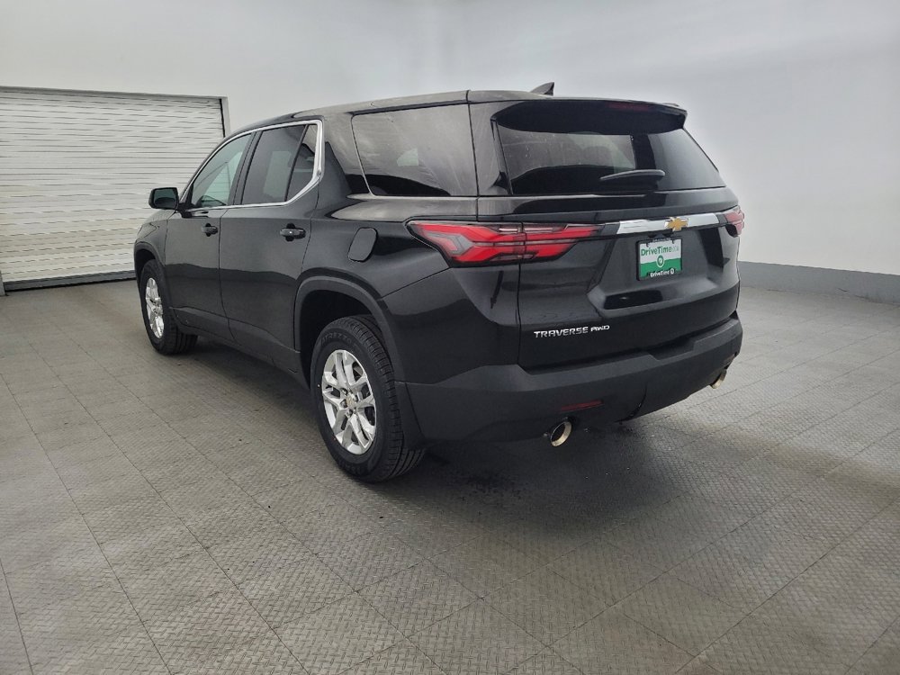 Used 2022 Chevrolet Traverse LS image 5