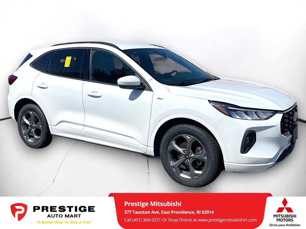 Used 2023 Ford Escape ST-Line Select AWD/4WD image 1