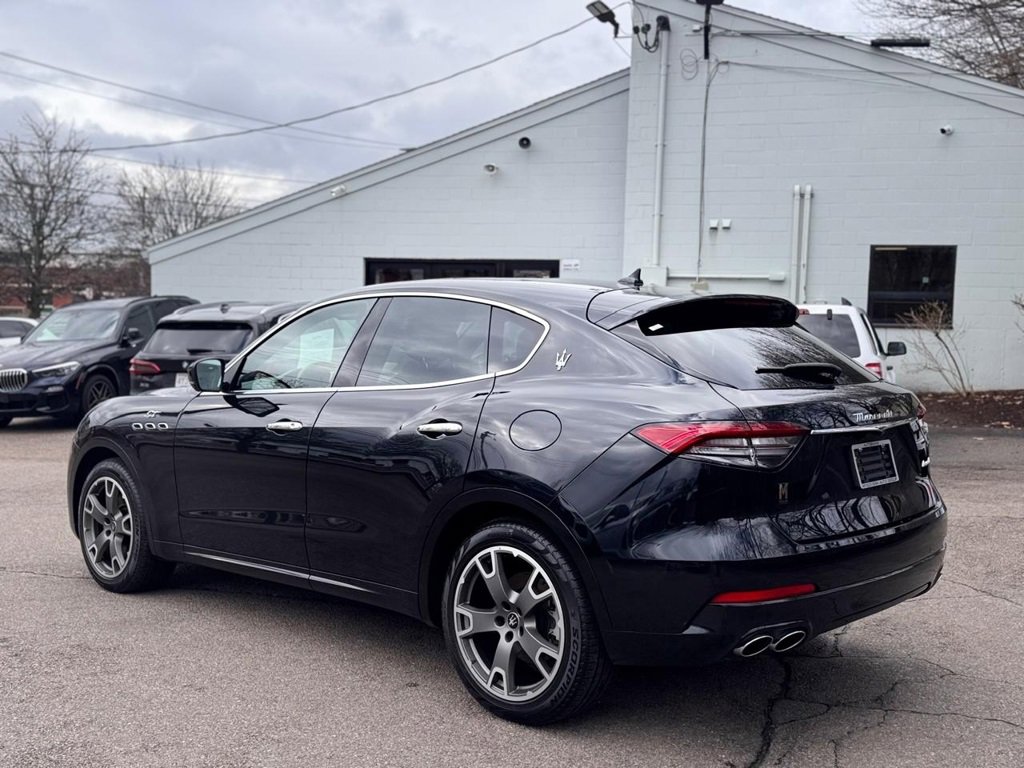 Used 2023 Maserati Levante GT image 4