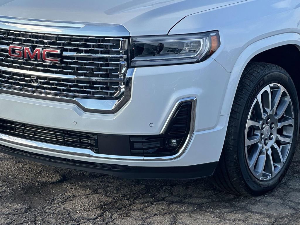 Certified 2023 GMC Acadia Denali w/ Denali Ultimate Package image 8