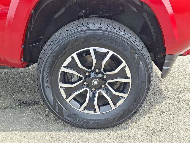 Certified 2023 Toyota Tacoma TRD Sport AWD/4WD image 28