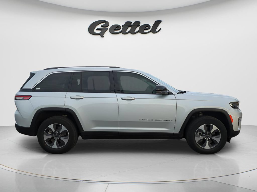 Used 2022 Jeep Grand Cherokee Limited 4xe AWD/4WD image 4
