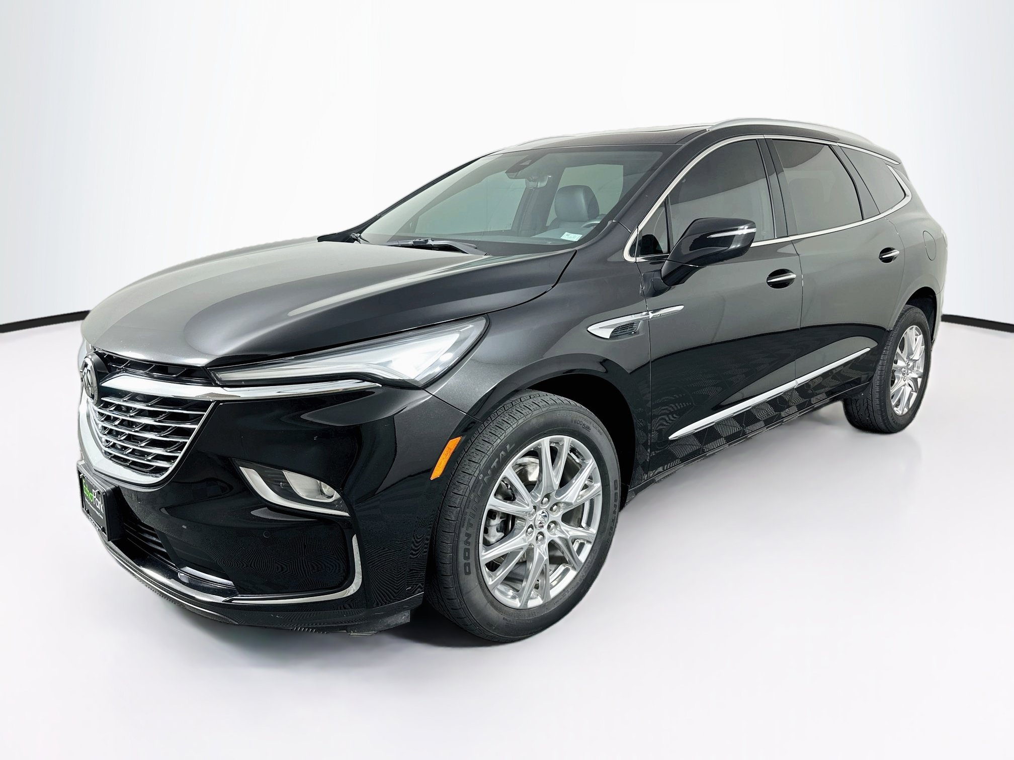 Used 2023 Buick Enclave Essence w/ Experience Buick Package AWD/4WD image 3