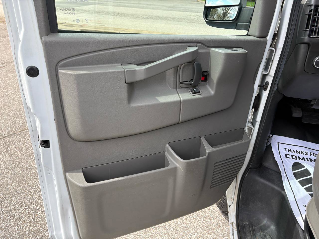 Used 2018 GMC Savana 2500 RWD image 12