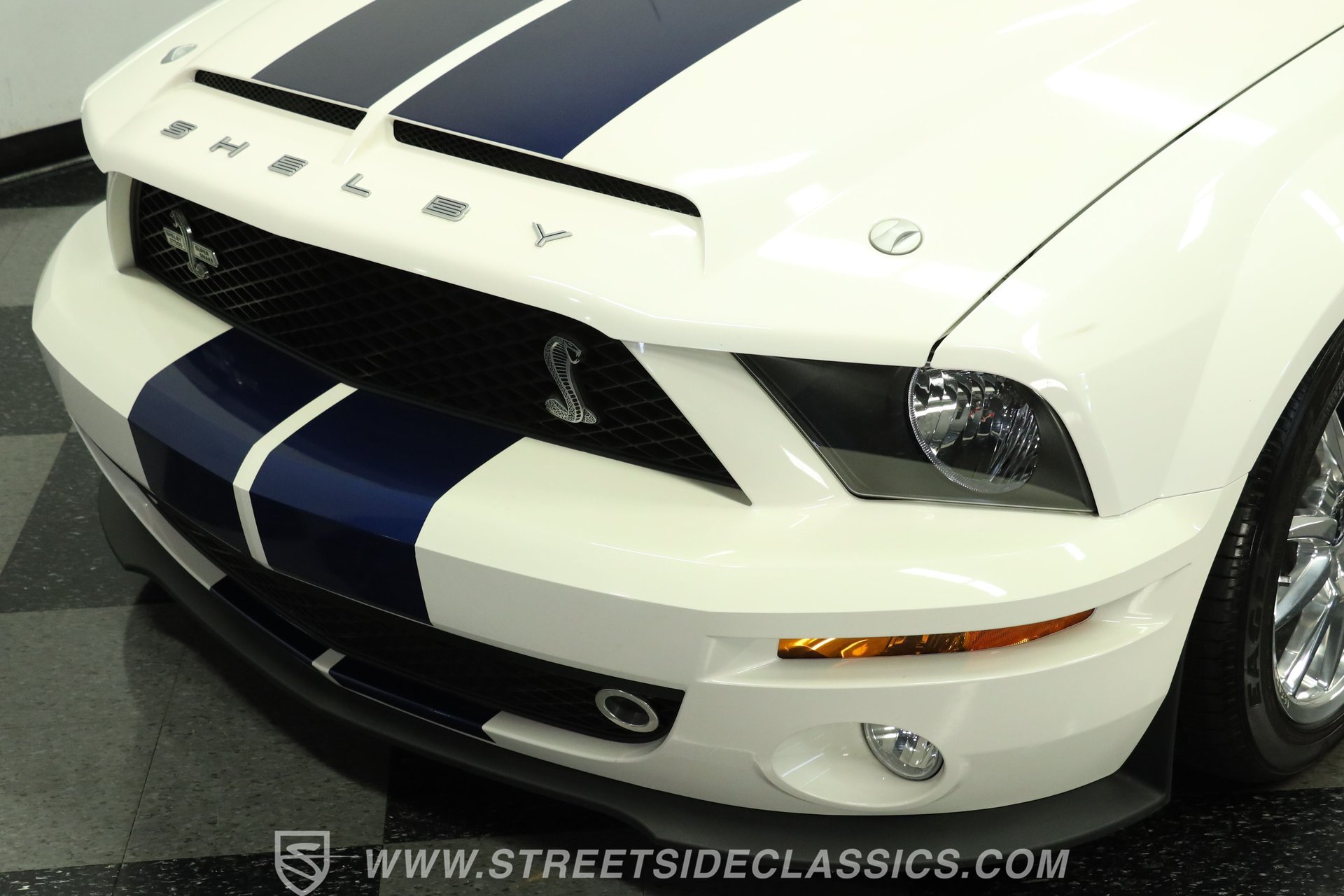 Used 2007 Ford Mustang Shelby GT500 RWD image 19