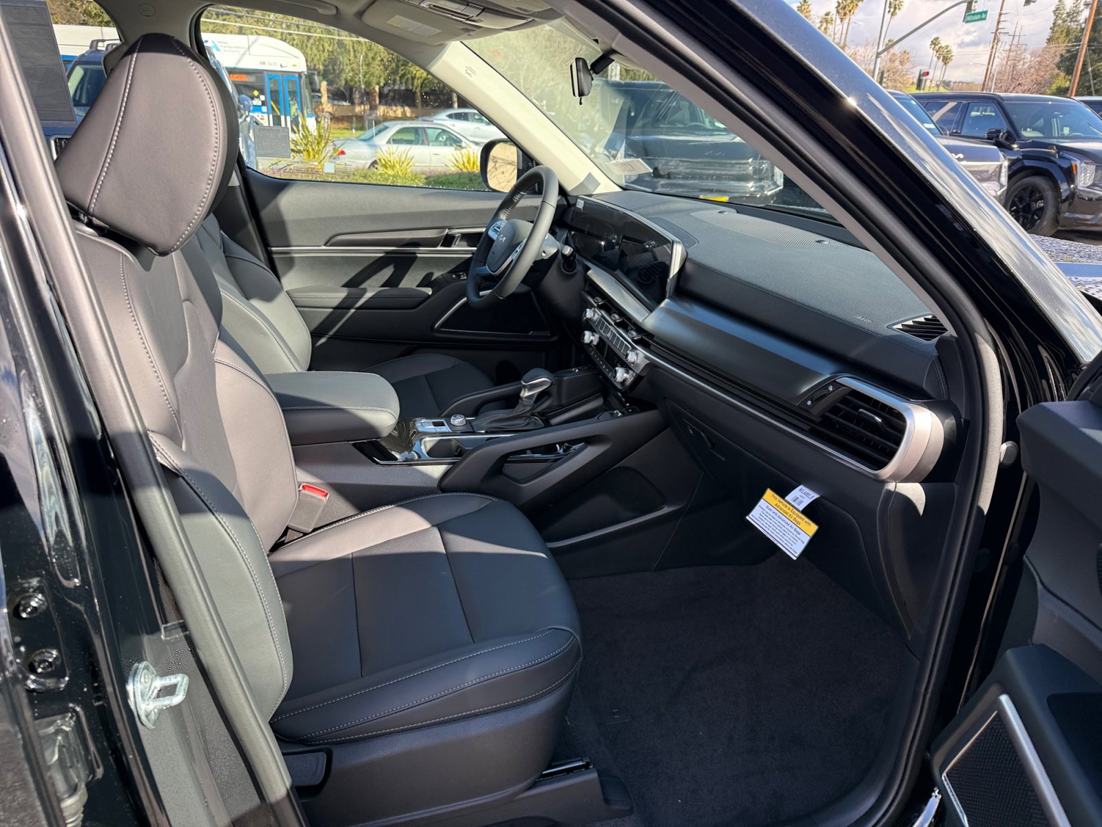 New 2025 Kia Telluride S image 20