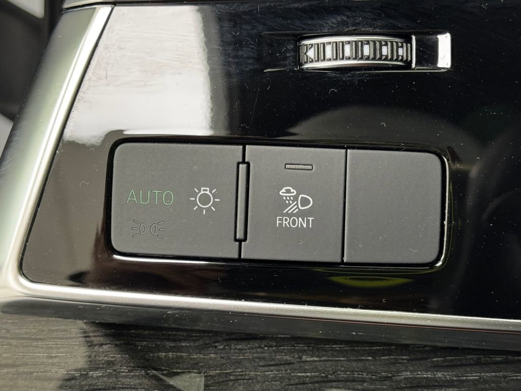 Used 2022 Audi Q7 3.0T Premium Plus w/ Premium Plus Package image 25