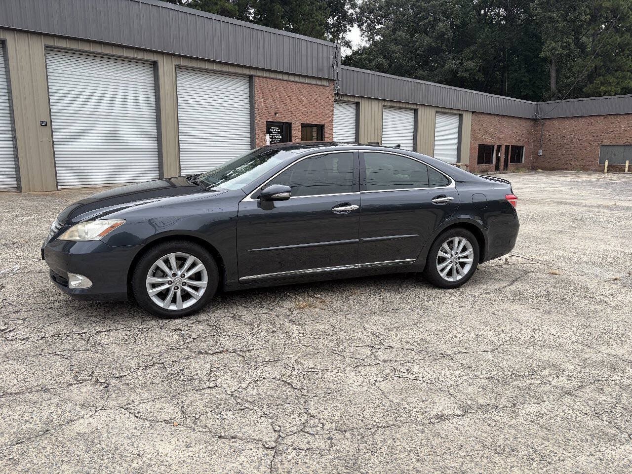 Used 2011 Lexus ES 350 FWD image 5