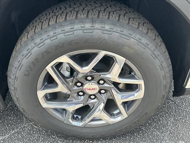 New 2026 GMC Sierra 1500 SLT w/ SLT Premium Plus Package AWD/4WD image 15