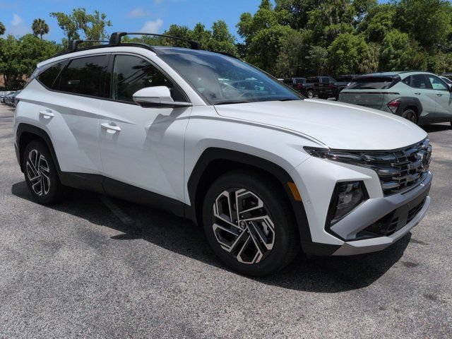 Certified 2026 Hyundai Tucson Limited FWD image 2