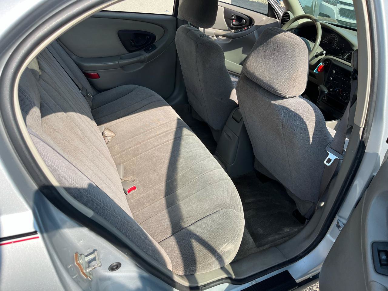 Used 2005 Chevrolet Malibu Classic FWD image 26