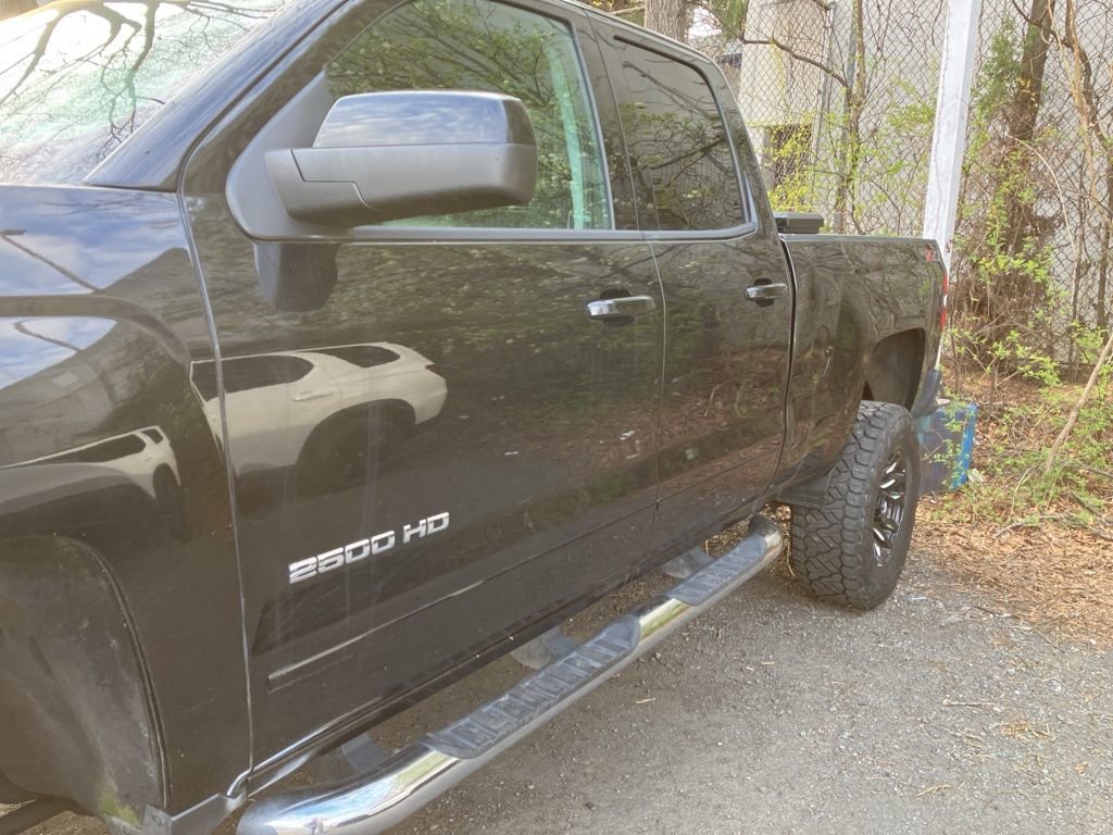 Used 2018 Chevrolet Silverado 2500 LT w/ All Star Edition image 8