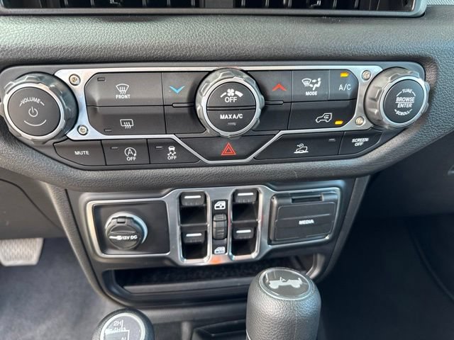 Used 2025 Jeep Wrangler Unlimited Sport AWD/4WD image 22