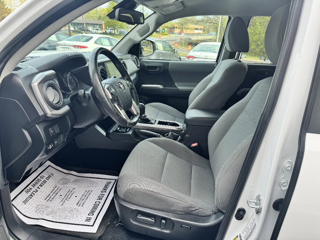 Certified 2023 Toyota Tacoma SR5 w/ Technology Package AWD/4WD image 8