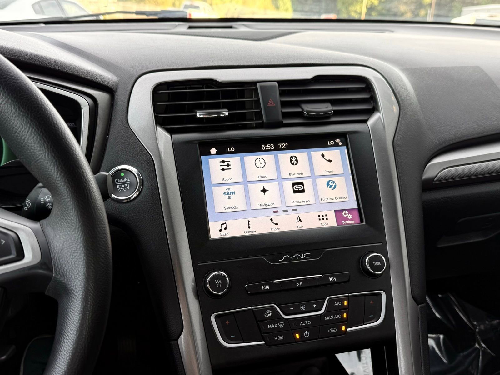 Used 2019 Ford Fusion SE image 36