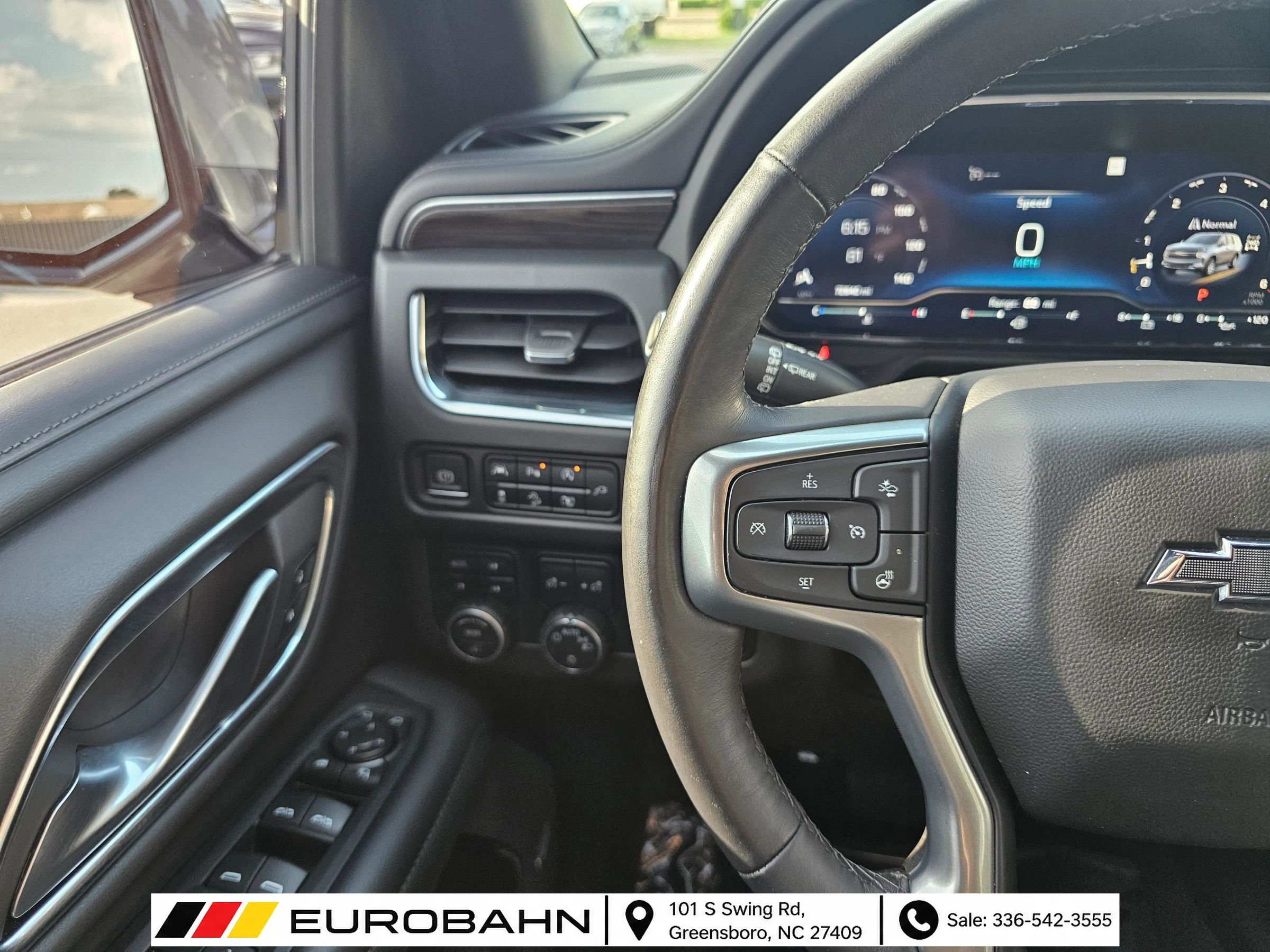 Used 2022 Chevrolet Tahoe Z71 w/ Z71 Off-Road Package AWD/4WD image 23