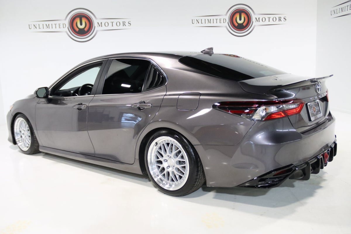 Used 2023 Toyota Camry LE image 18